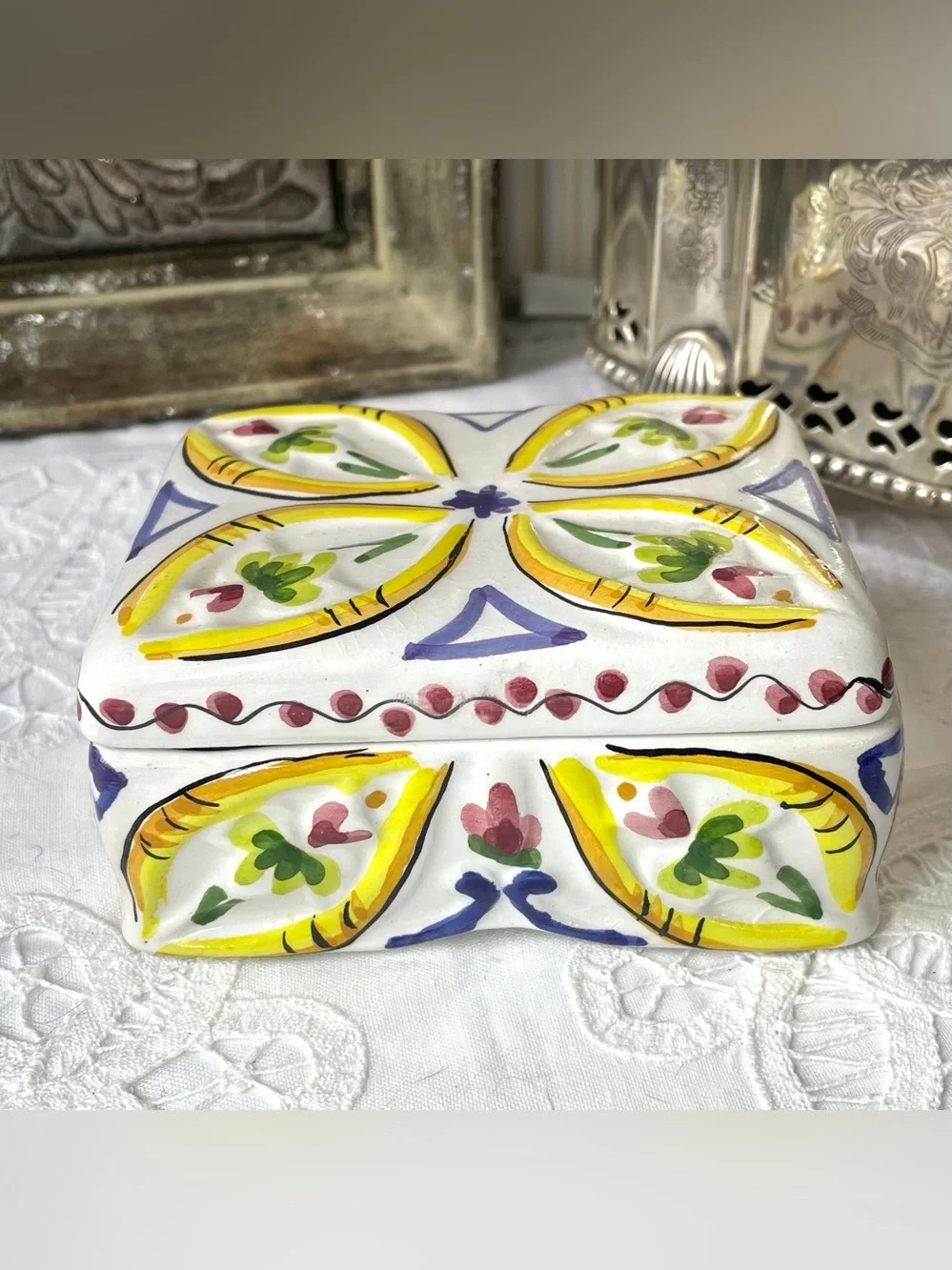 Vintage white & yellow hand-painted ceramic trinket box